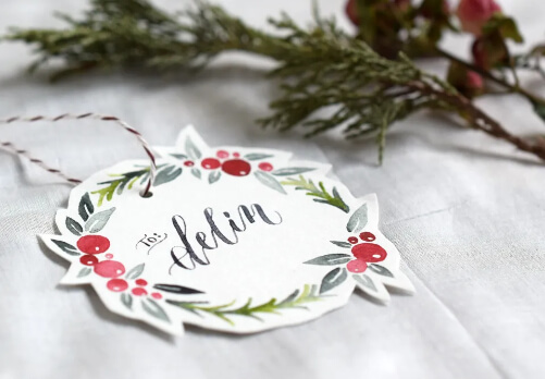 Watercolor-Holiday-Wreath-Gift-Tags-free-printable-Christmas-gift-tags