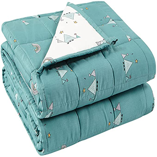 Cotton-Weighted-Blanket-For-Moms-relaxing-gifts-for-new-moms