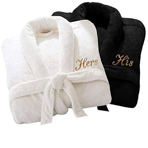 Bathrobe-Best-honeymoon-gifts