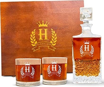 Customized-Whiskey-Decanter-Set-70th-birthday-gifts-men