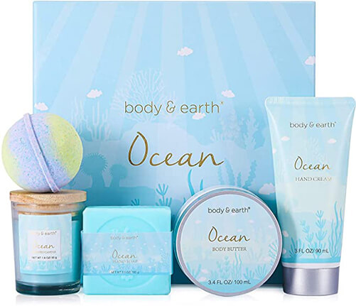 Bath-and-Body-Set-with-Ocean-Scented-Spa-Gifts-Box-beach-gifts-mom