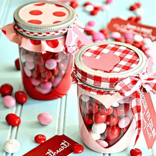 Heart-Candy-Jar-diy-gifts-for-boyfriend