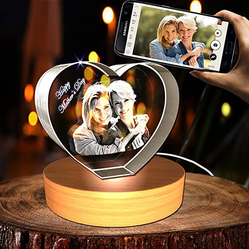 Personalized-Custom-3D-Holographic-Photo-birthday-gifts-for-19-year-olds