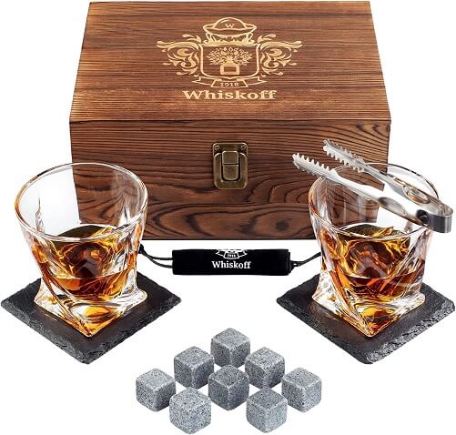 Bourbon-Whiskey-Stones-Gift-Set-gifts-for-bourbon-lovers
