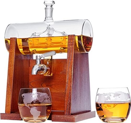 Whiskey-Decanter-Glass-Decanter-Set-gifts-for-bourbon-lovers