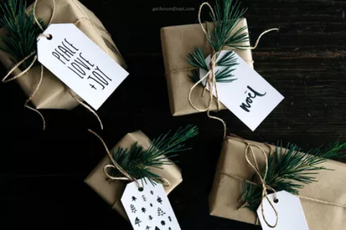 Black-_-White-Christmas-Gift-Tags free printable Christmas gift tags