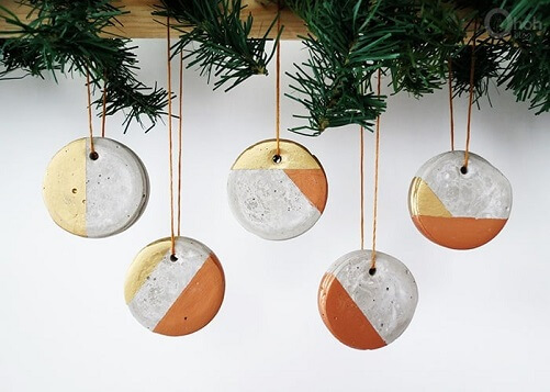 Concrete-Ornaments-DIY-Christmas-ornaments-as-gifts