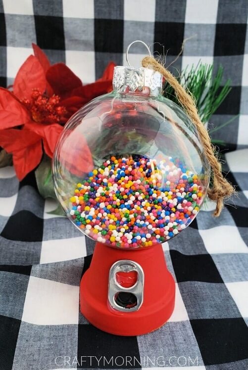 Gumball-Machine-Ornament-DIY-Christmas-ornaments-as-gifts