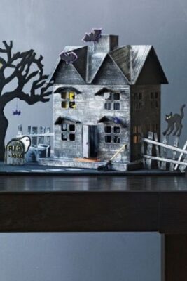 Haunted-House-Halloween-Crafts-for-Adults