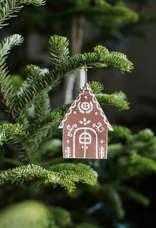 Leather-Gingerbread-House-Ornaments-DIY-Christmas-ornaments-as-gifts