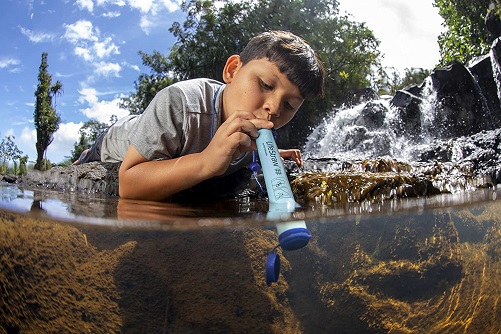 LifeStraw-–-Personal-Water-Filter-for-Hiking