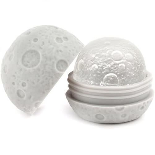 Moon-ice-mold-gifts-for-space-lovers