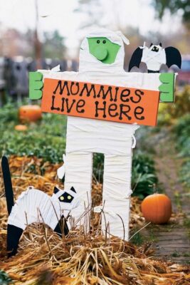 Mummy Yard Sign - Halloween Crafts for Adults
