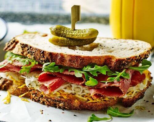 Pastrami-on-rye-experience-Gifts-New-York-City