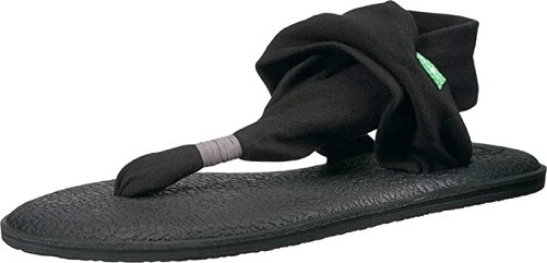 Sanuk-Yoga-Sling-2-Black-8-B-gifts-for-yoga-lovers