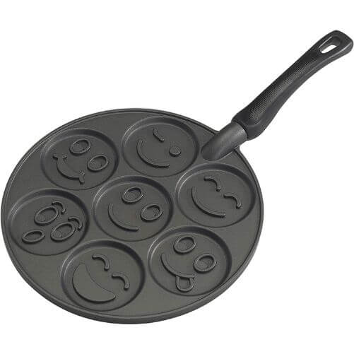 Smiley-Face-Pancake-Pan-Funny-Housewarming-Gift