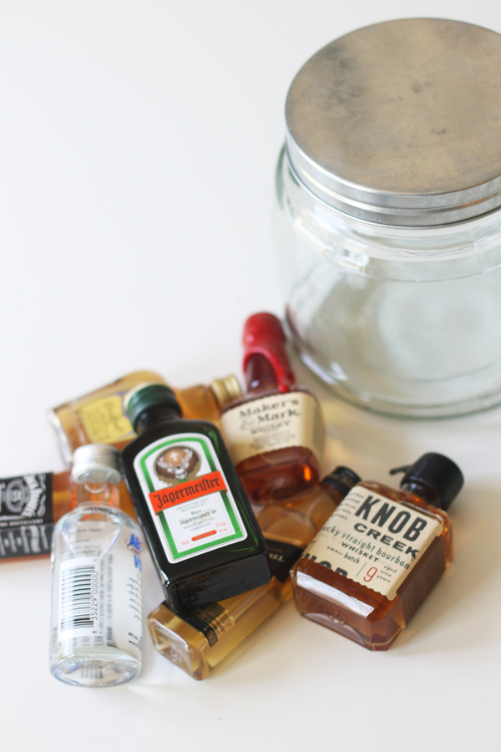 mason-jar-minibar-Mason-Jar-Christmas-Gifts