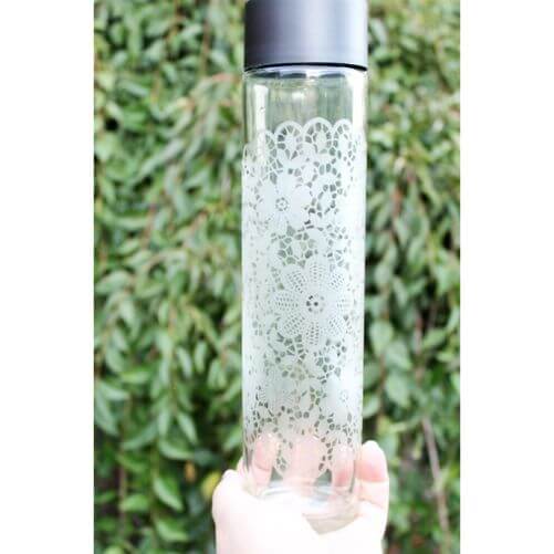 Etched-Glass-Water-Bottle-DIY-Gifts-for-Best-Friends