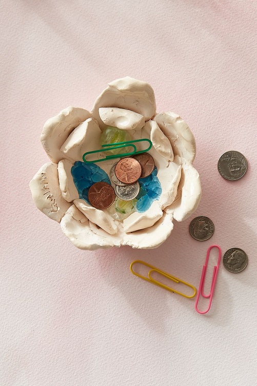 Flower-Petal-Change-Bowl-Mothers-Day-Craft-Ideas-For-Kids