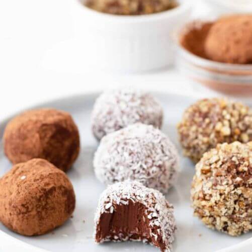 Keto-Chocolate-Truffles-DIY-Gifts-for-Best-Friends
