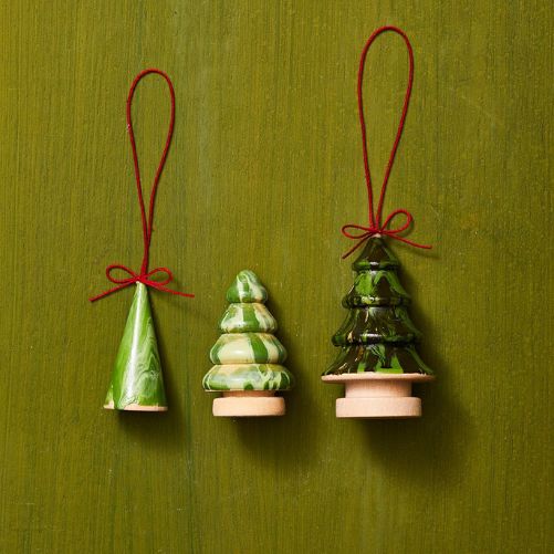 Marbled-Nail-Polish-Tree-Ornaments