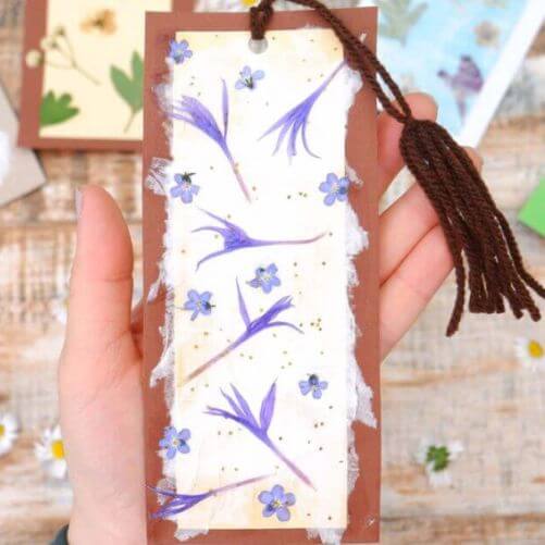 Pressed-Flower-Bookmarks-DIY-Gifts-for-Best-Friends