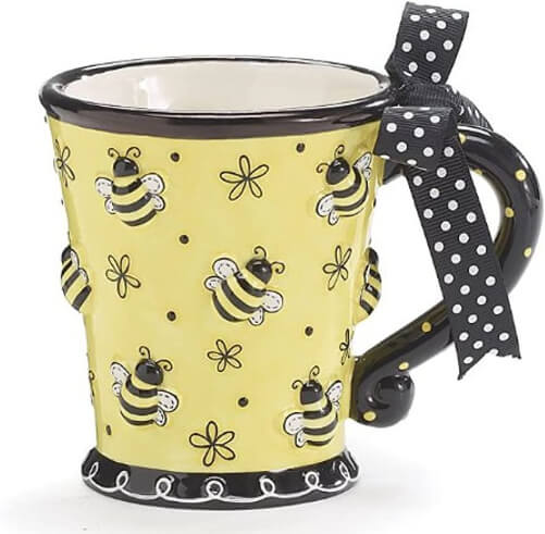 Raised-Design-10oz-Bee-Mug-bee-gifts
