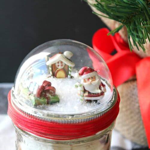Snow-Globe-Mason-Jars-DIY-Christmas-Gifts-for-Teachers