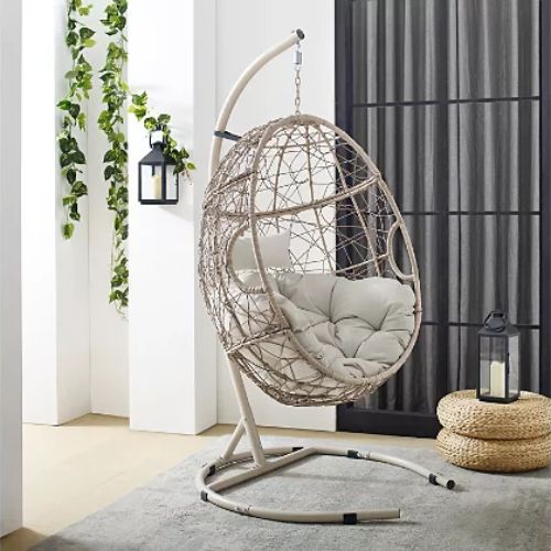 Egg-Chair-Gifts-Starting-with-E