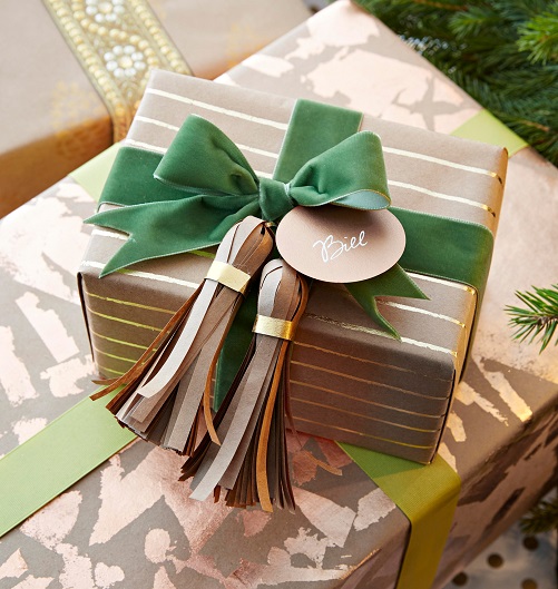 Washi-Tape-wedding-gift-wrapping-ideas