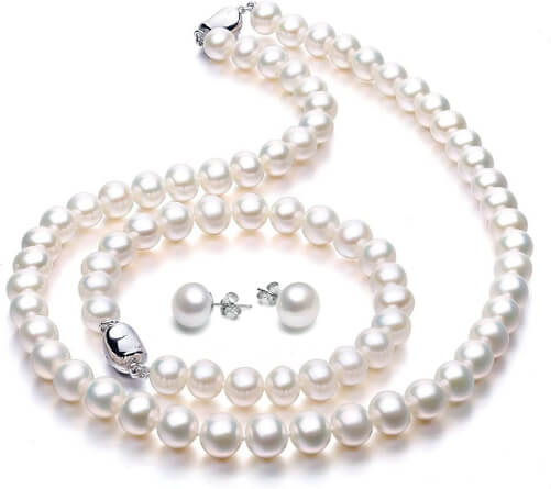 Pearl-Necklace-Set-gifts starting with P