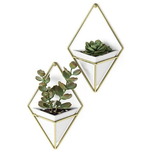 Umbra-Trigg-Hanging-Planter-Vase-gifts-that-start-with-u