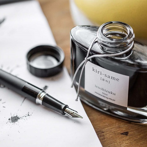 Fountain-Pen-With-Ink gifts for writers