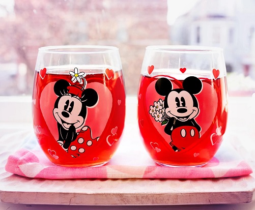 Minnie-and-Mickey-Shot-Glasses-disney-adult-gifts