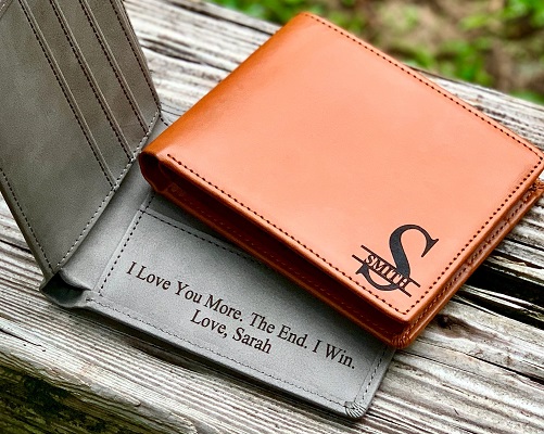 Personalized-wallet-personalized-graduation-gifts-for-guys