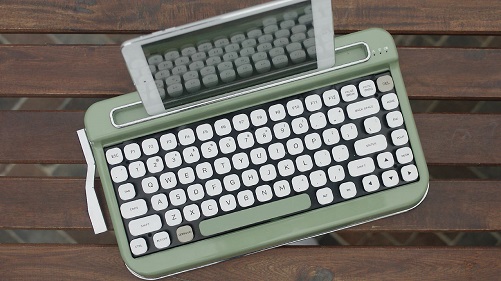 Typewriter-Keyboard-gifts-for-writers