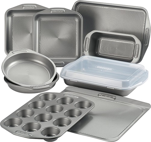 Nonstick-10-Piece-Bakeware-Set-baker-gifts-ideas