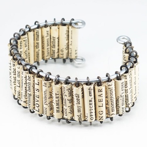 Shakespeare Upcycled Paper Bead Chunky Bracelet