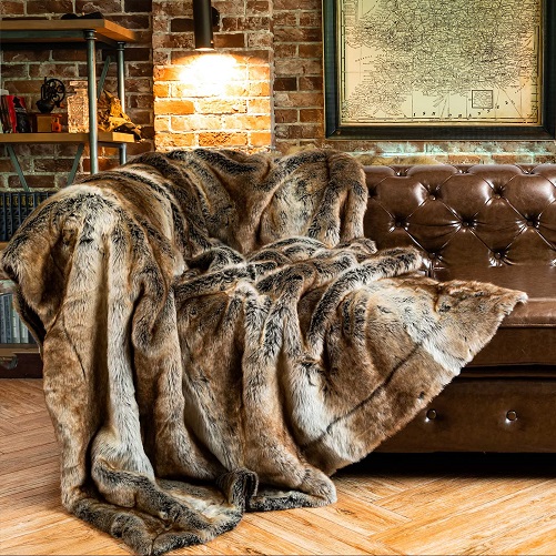 Faux Fur Throw Blanket sweet 16 gift ideas