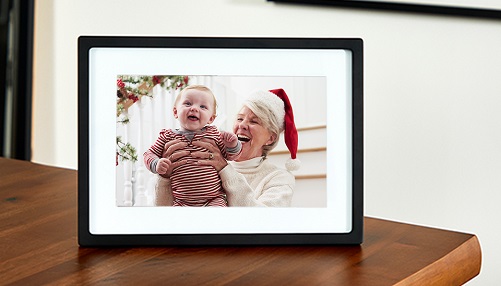 Skylight Digital Picture Frame gifts for new grandparents