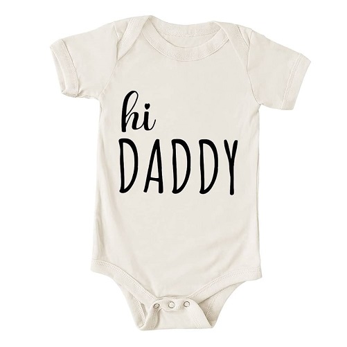 “Hi Daddy” Onesie push presents for dads