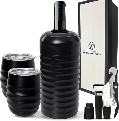 Insulated Wine Set gifts for women in their 20s