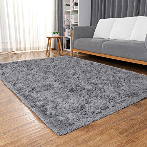 Ophanie Ultra-Luxurious Fluffy Faux Fur Rug