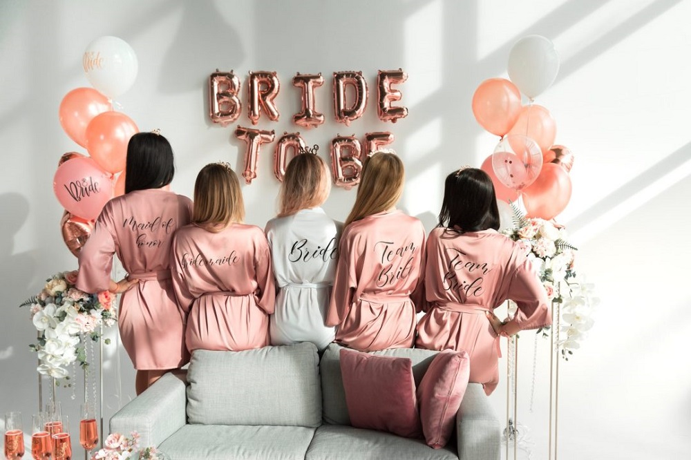 Short bachelorette captions for Instagram