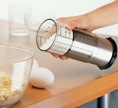 Adjustable Measuring Cup